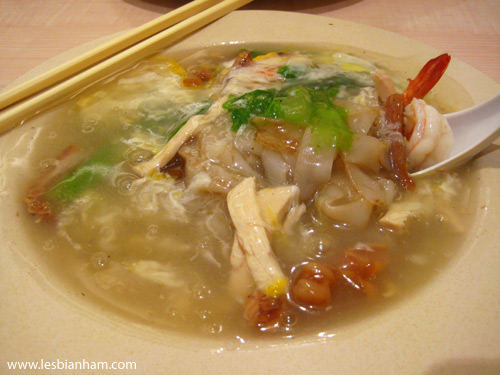 Wat tan ho, my favourite noodle dish. Also known around Malaysia as Cantonese style kuey teow and kuey teow siram.